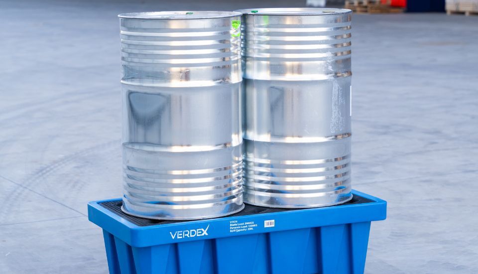 blue verdex 2 drum bunded spill pallet with steel cylinder drums