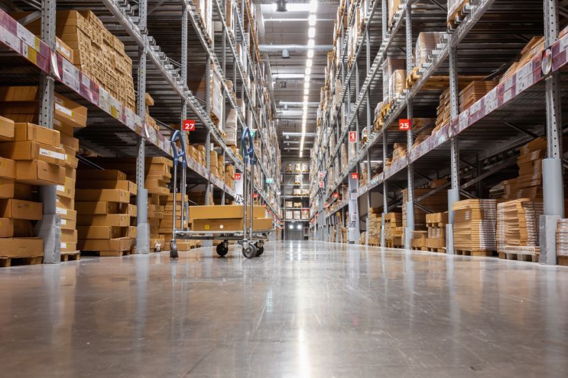 How to choose a warehouse trolley