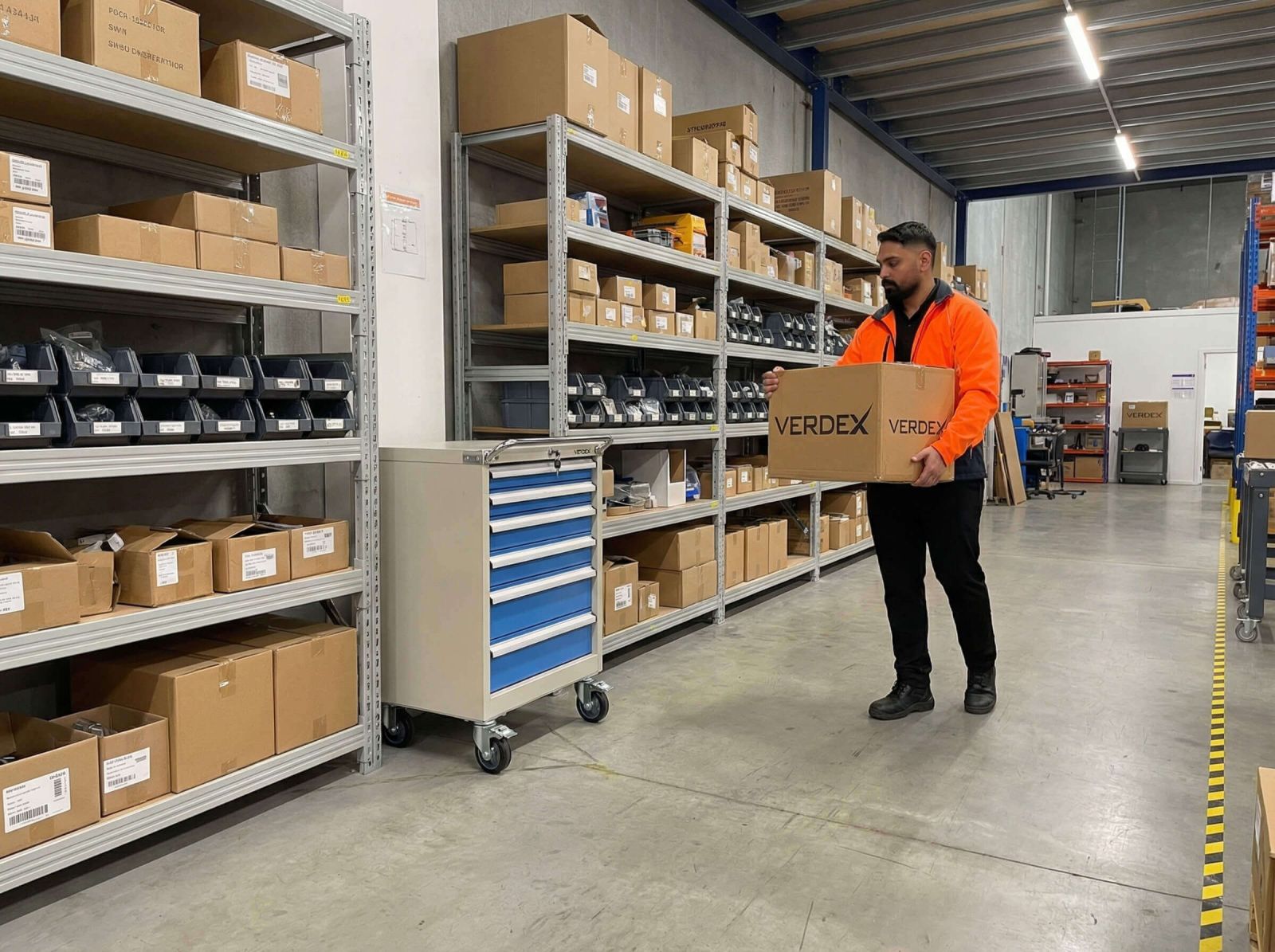 Industrial Tooling Cabinet On Wheels With Retail Specialist Member%20(1)