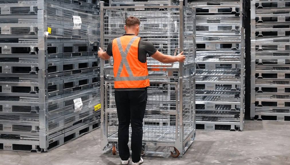 Warehouse Manager Moving Collapsible Stackable Stillage Cages