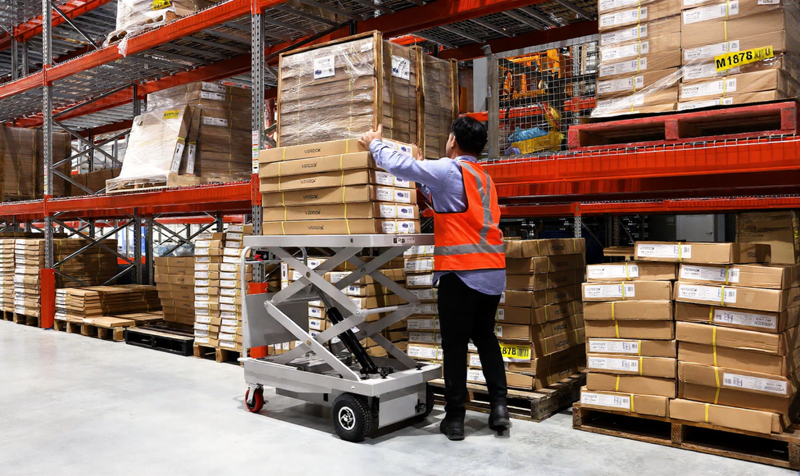 Warehouse Retail Specialist Self Propelled Electric Scissor Lift Trolley